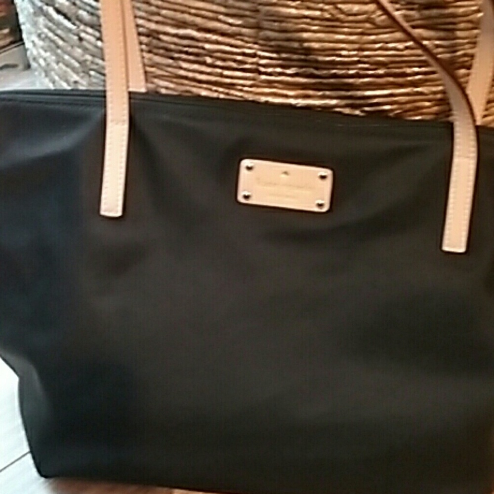 Kate Spade purse💕👜 - Picture 3 of 3